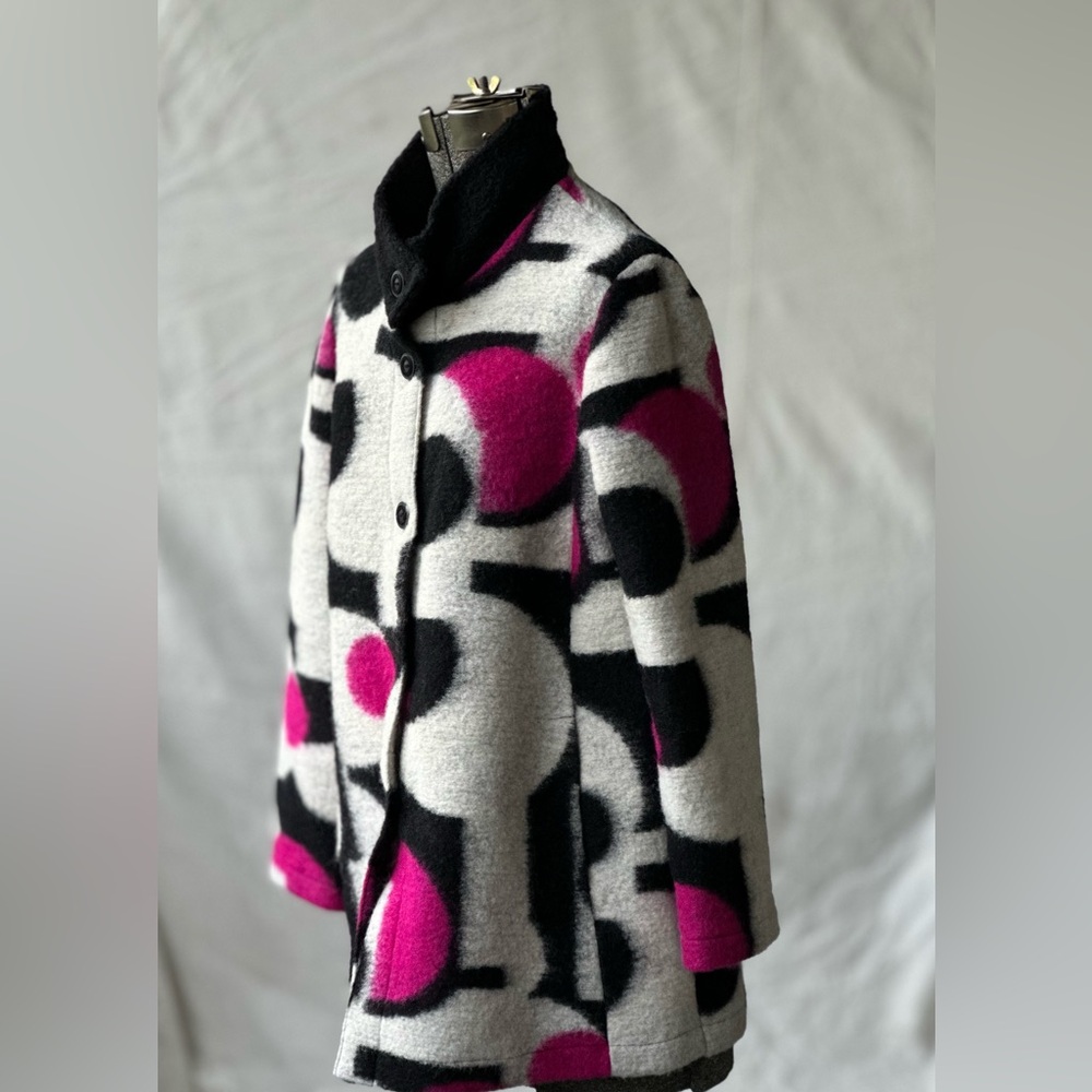 Claudia Long Jacket Abstract print wool jacket Made in Canada black fuchsia